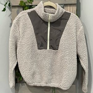 Wild Fable Fleece 1/2 zip- XS